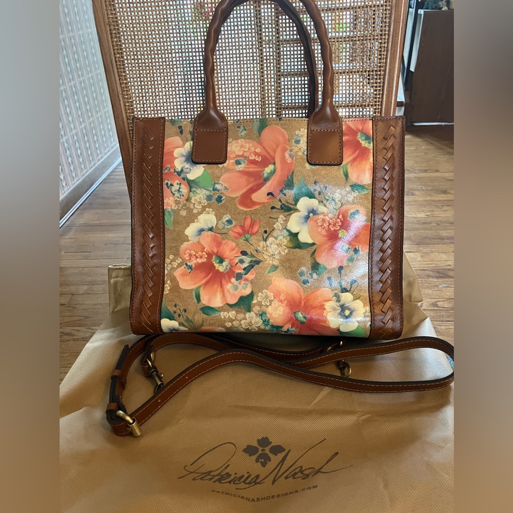 Patricia Nash Apricot Blossoms Curry Tote Crossbody Strap with Dustcover